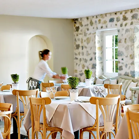فندق Atrium 4*